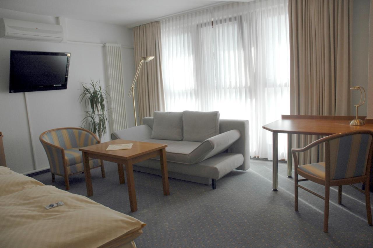 Parkhotel Goldlinde Боденвердер Екстер'єр фото